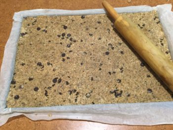 Easy No-Cook Granola Bars Recipe for Healthy and Budget-Friendly Snacks in Nanaimo, Vancouver Island