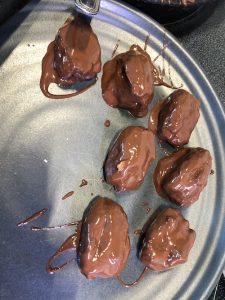 Healthy sweet snacks, Healthy Snickers bites