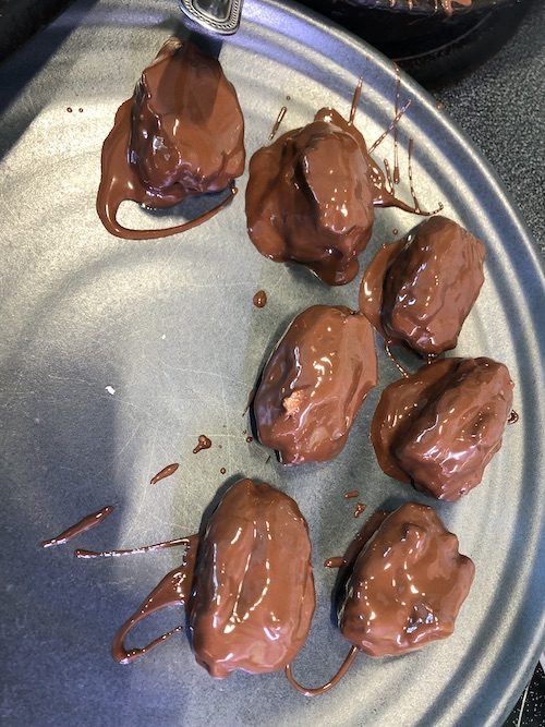 Healthy Homemade Snickers: Dates, Nut Butter & Chocolate