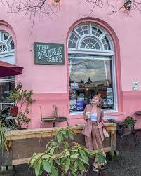 farm-to-table restaurants, healthy eating, local and sustainable dining, Nanaimo culinary scene, Vancouver Island cuisine, fresh ingredients, seasonal menus, local farmers, community support, environmental sustainability