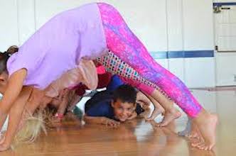 Fun Beach-Themed Yoga for Kids: Poses, Games, and Songs to Keep Them Active and Engaged
