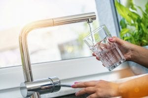 Drinking water, benefits of water, dehydration, joint pain, digestion, nutrient absorption, immune system, sugary drinks, soft drinks, diuretics, minerals, disease prevention